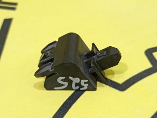 Запчасть клипса решетки радиатора Subaru Legacy 2008