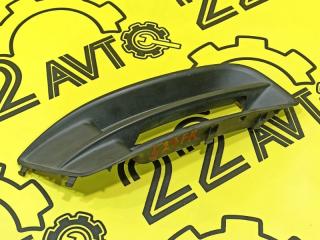 Заглушка в бампер передняя правая Toyota Corolla Allex 2004 контрактная Заглушка в бампер передняя правая Toyota Corolla Allex 2004