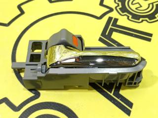 Ручка двери внутренняя передняя левая Toyota Noah 2004