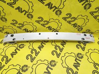 Фото запчасти усилитель бампера передний Toyota ist 2002 контрактная запчасть Запчасть усилитель бампера передний Toyota ist 2002