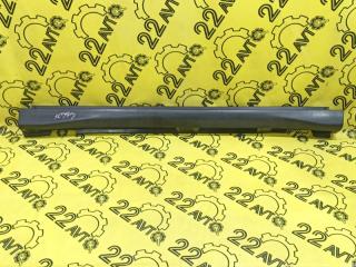 Накладка на порог (обвес) правая Toyota Harrier 2006