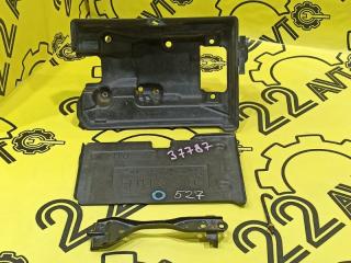 Крепление аккумулятора Lexus IS250 2005