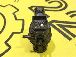 Насос омывателя Toyota Harrier 2006