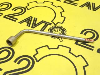 Запчасть ключ балонный Toyota Harrier 2006