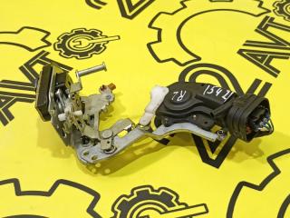 Замок двери задний левый Toyota Windom 1996