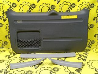 Обшивка двери багажника Toyota RAV4 2006