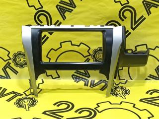 Рамка магнитолы Toyota Camry 2012