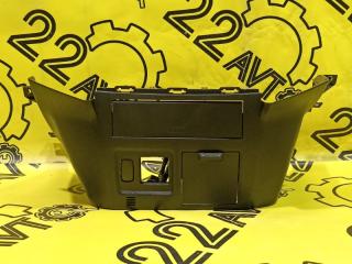 Консоль центральная Mitsubishi Pajero 2006