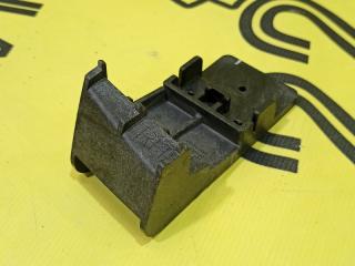 Запчасть крепление фары переднее правое Mazda Mazda6 2009