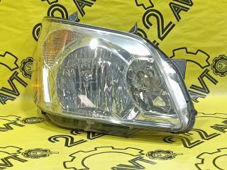 Фара передняя правая Toyota Noah 2004