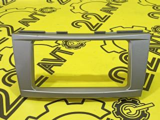 Рамка магнитолы Toyota Camry 2008