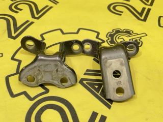 Запчасть петли двери передние правые Lexus RX350 2009