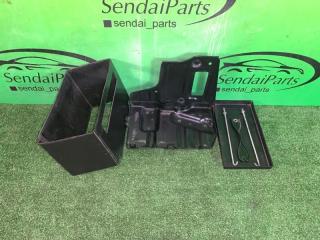 Запчасть крепление аккумулятора SUZUKI SWIFT 2012