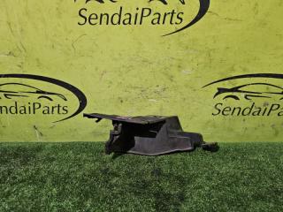 Запчасть уголок жабо правый HONDA INSIGHT 2010