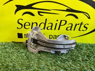 Повторитель поворота в зеркало правый HONDA FIT 2013