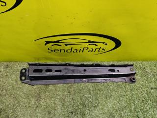 Запчасть балка под двс правая LEXUS CT200h 2012