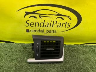 Запчасть дуйки правые LEXUS CT200h 2012