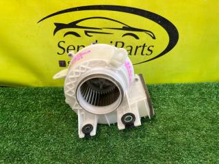 Запчасть мотор охлаждения батареи TOYOTA PRIUS ALPHA 2013