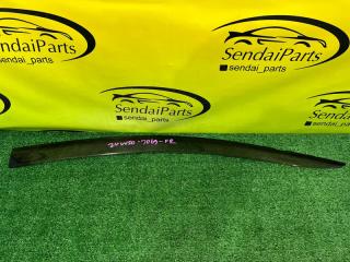 Ветровик передний правый TOYOTA PRIUS 2016