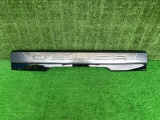 Накладка 5-й двери Mitsubishi Delica Mini 2020