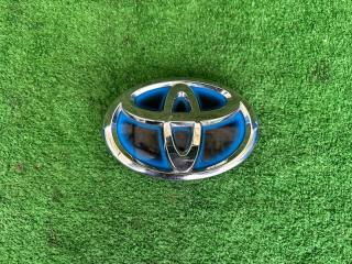 Эмблема Toyota Aqua 2012