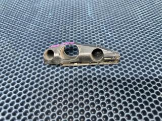 Запчасть крепление бампера переднее левое Toyota Crown 2005